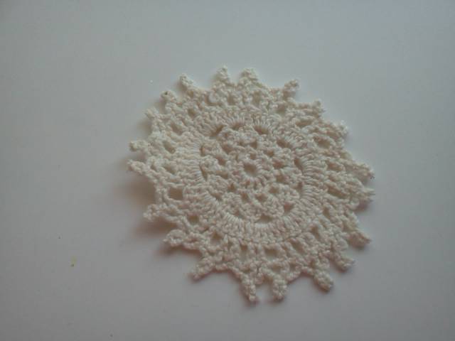 Cream Crochet Doilies* - Click Image to Close
