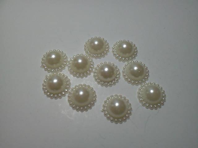 Small Plastic Pearl Beads* - Click Image to Close