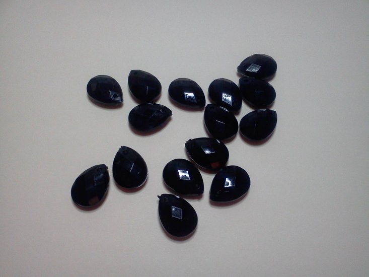 Black Teardrop Beads* - Click Image to Close