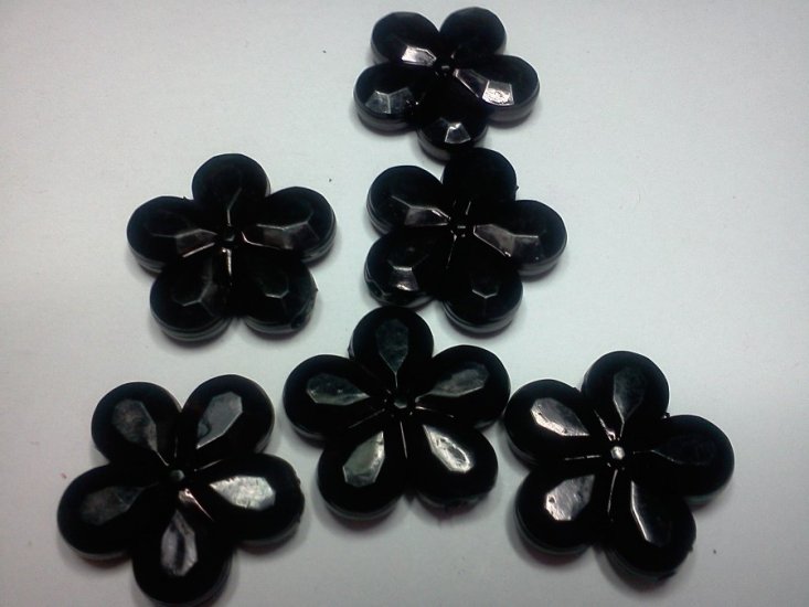 Black Flower Beads* - Click Image to Close