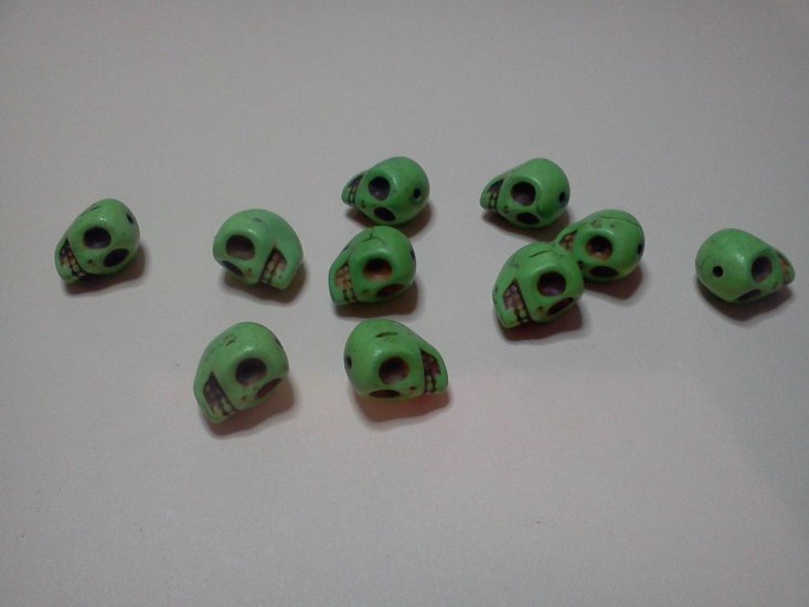 Bright Green Skull Beads* - Click Image to Close