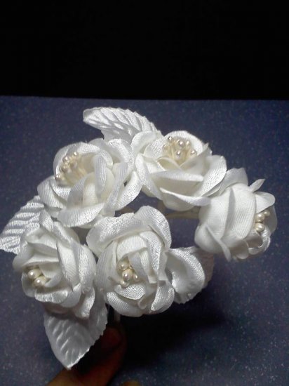White Satin Roses* - Click Image to Close