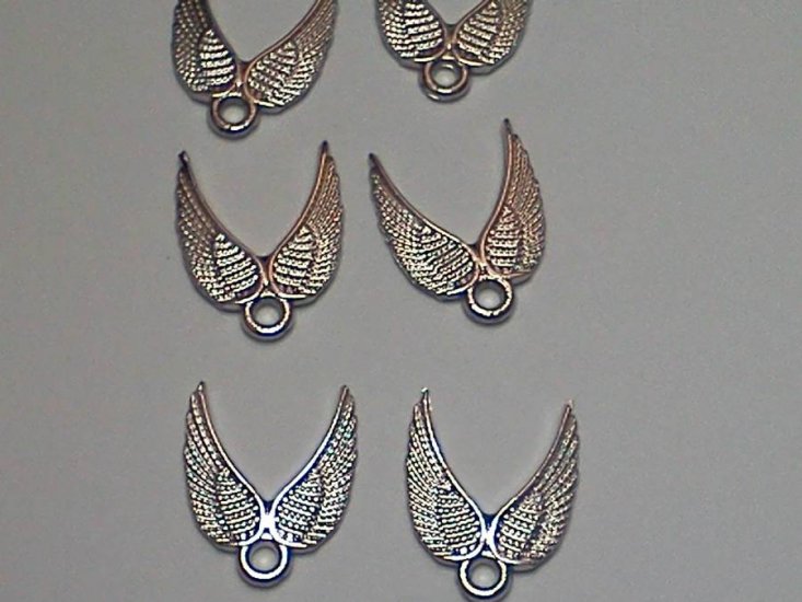 Silver Angel Wings* - Click Image to Close