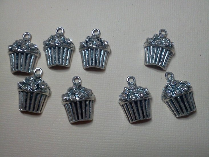 Silver Cupcake Charms* - Click Image to Close