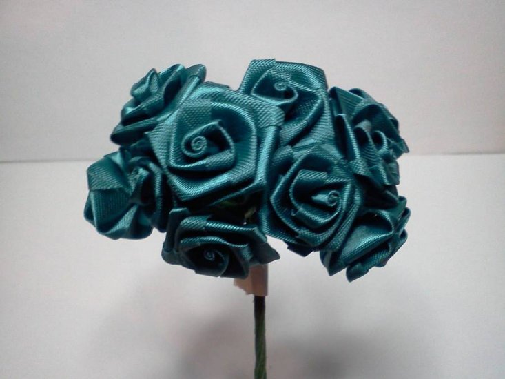 Green Fabric Roses - Click Image to Close