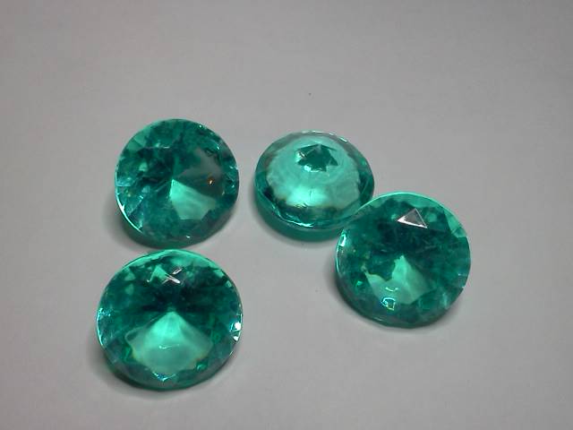 Green Diamonds* - Click Image to Close
