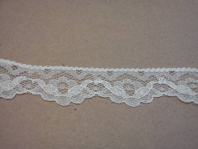 Cream Lace - Click Image to Close