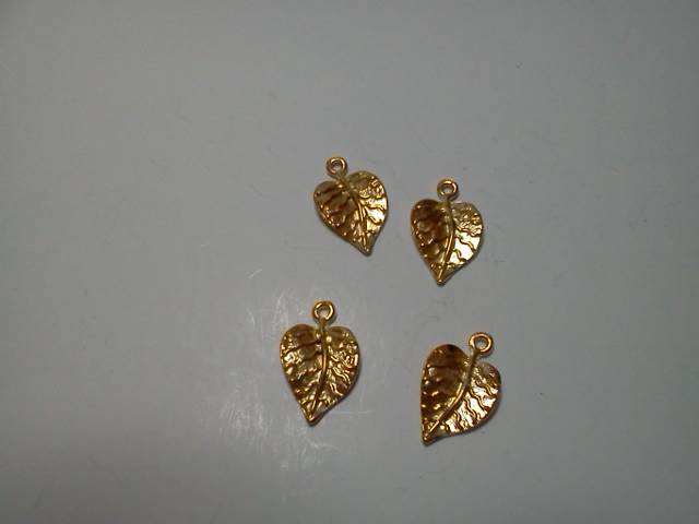 Gold Leaves Charms* - Click Image to Close