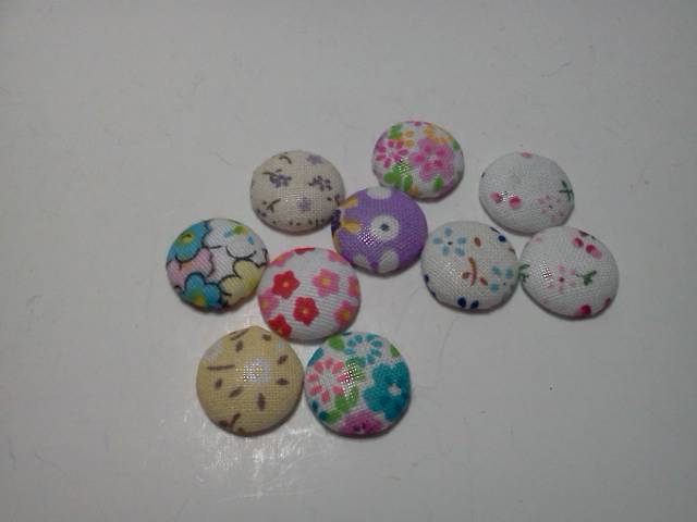 10 Fabric Buttons* - Click Image to Close